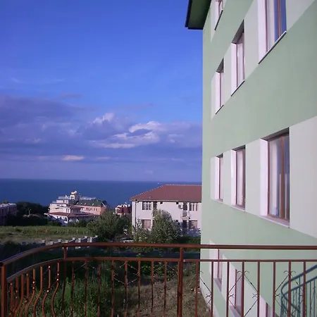 بيت ضيافة Family