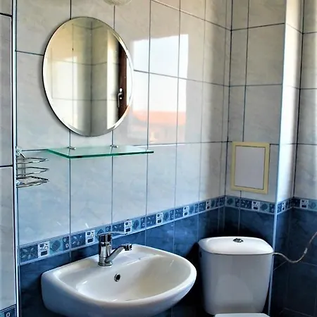 Family بيت ضيافة بايالا