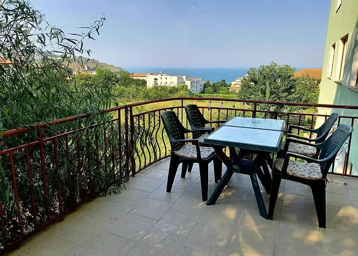 ゲストハウス Family