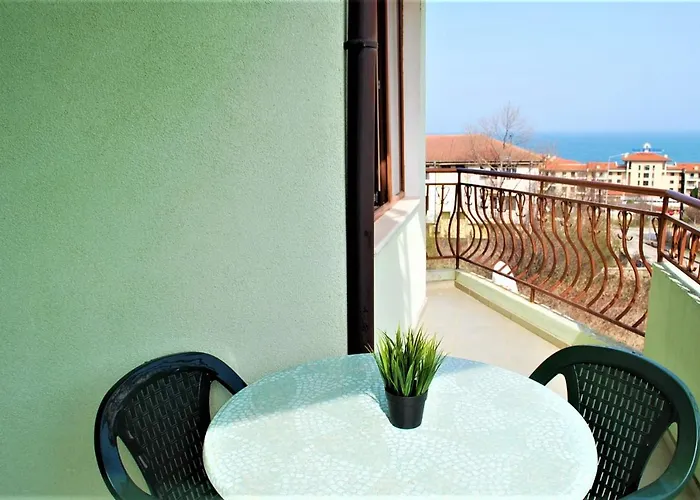 Family ゲストハウス ビャラ